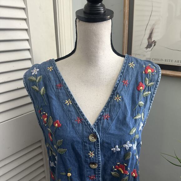 Vintage ORVIS Vest Womens XL Blue Chambray Embroidered Boho Granny Chic Retro - Picture 2 of 9